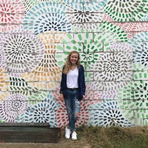 Meet your Posher, Madeline